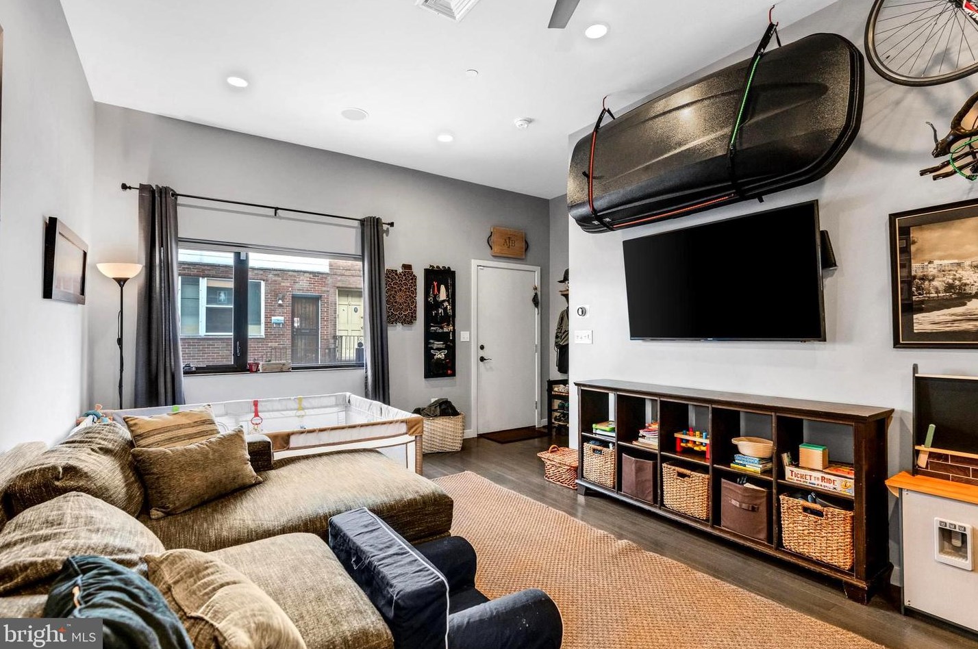 1803 S Bancroft St, Philadelphia, PA 19145