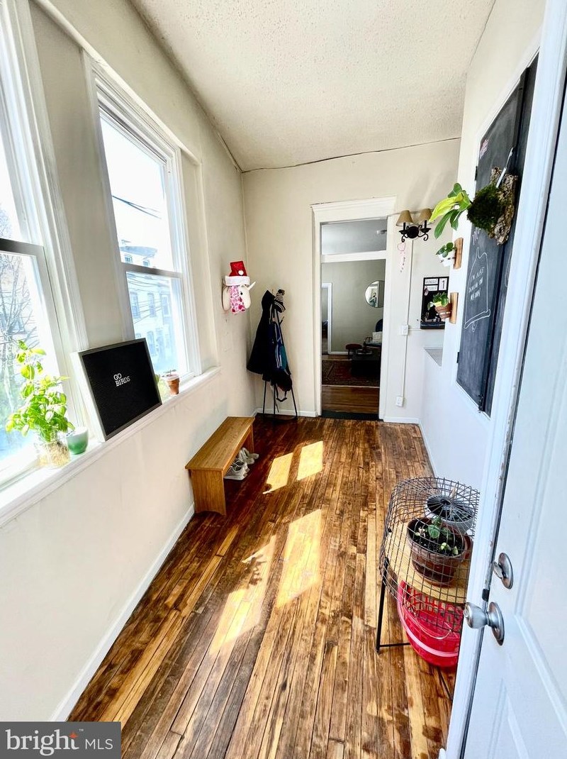 158 Fountain St #2, Philadelphia, PA 19127