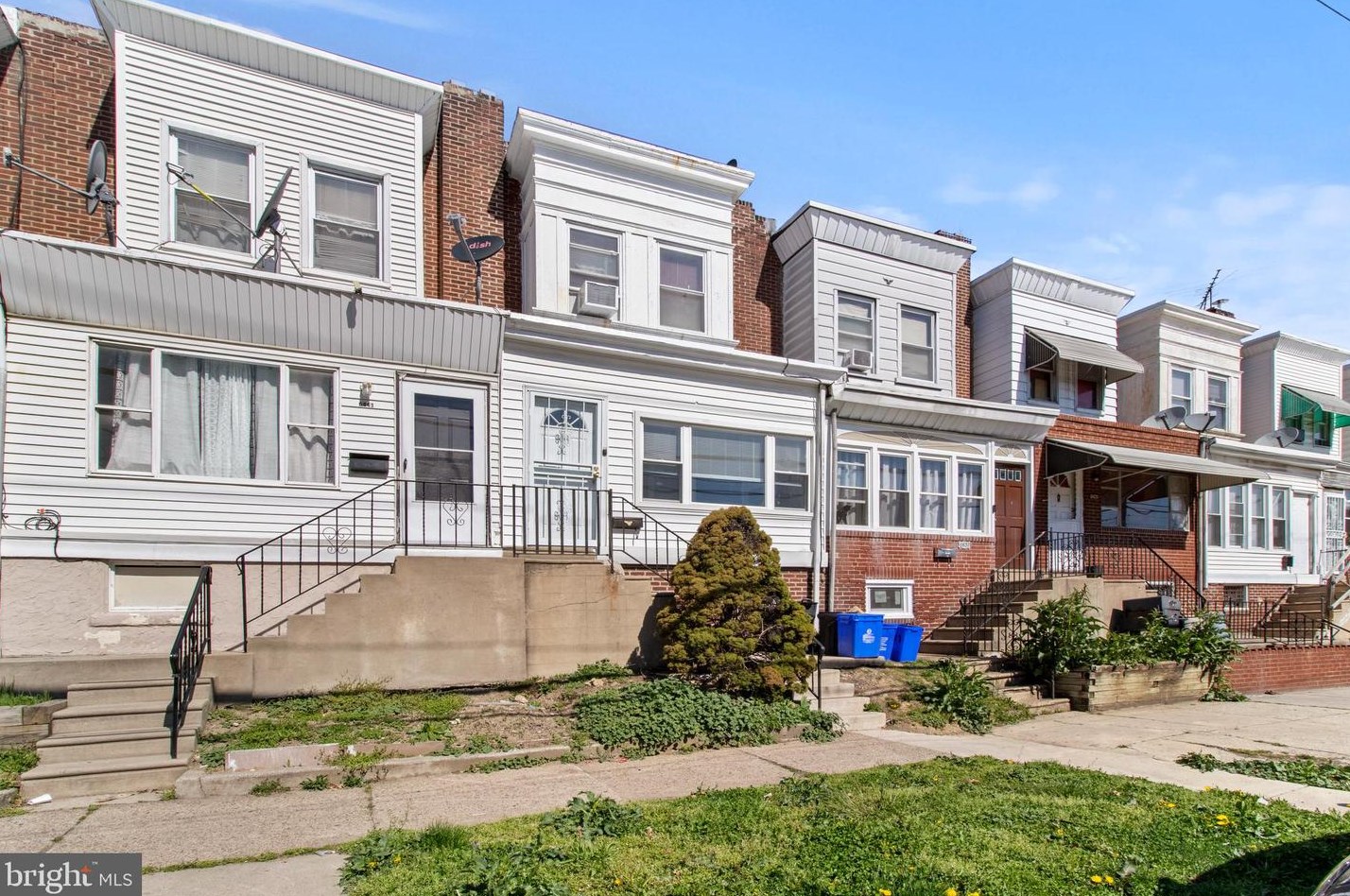 6439 Buist Ave, Philadelphia, PA 19142-3118