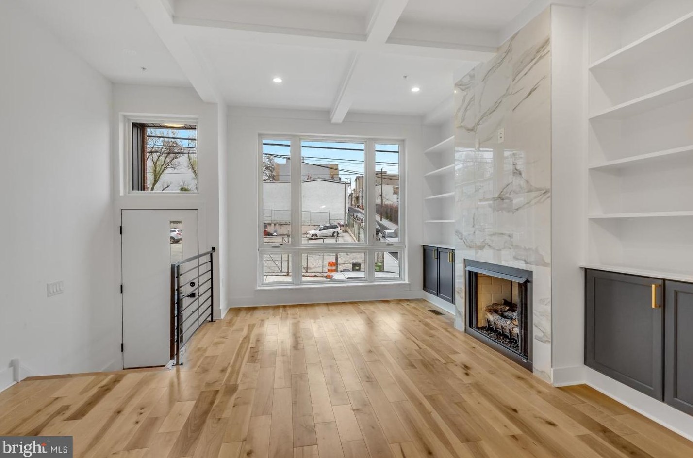 230 Fountain St, Philadelphia, PA 19128