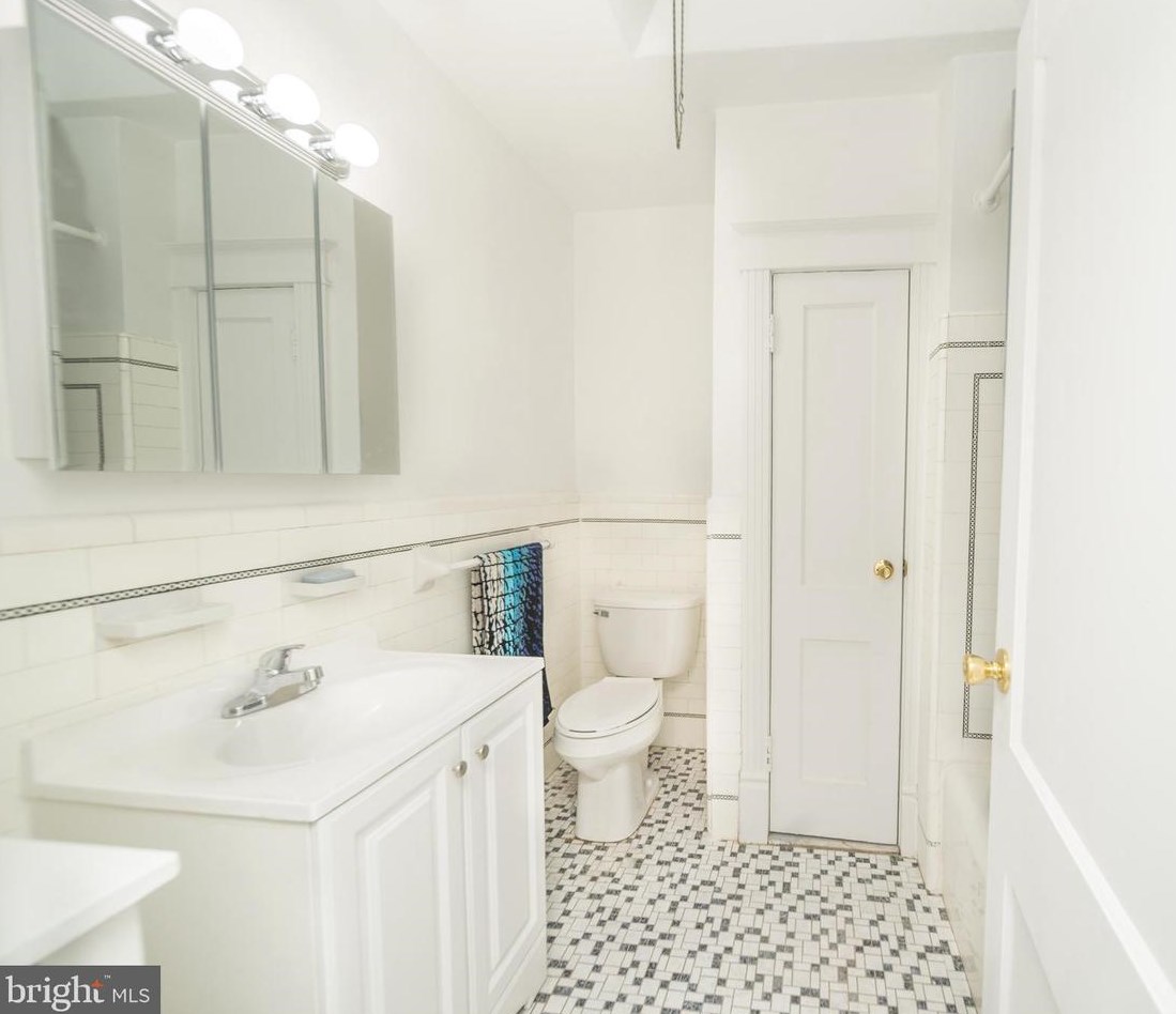 1523 Alcott St, Philadelphia PA  19149-3314 exterior