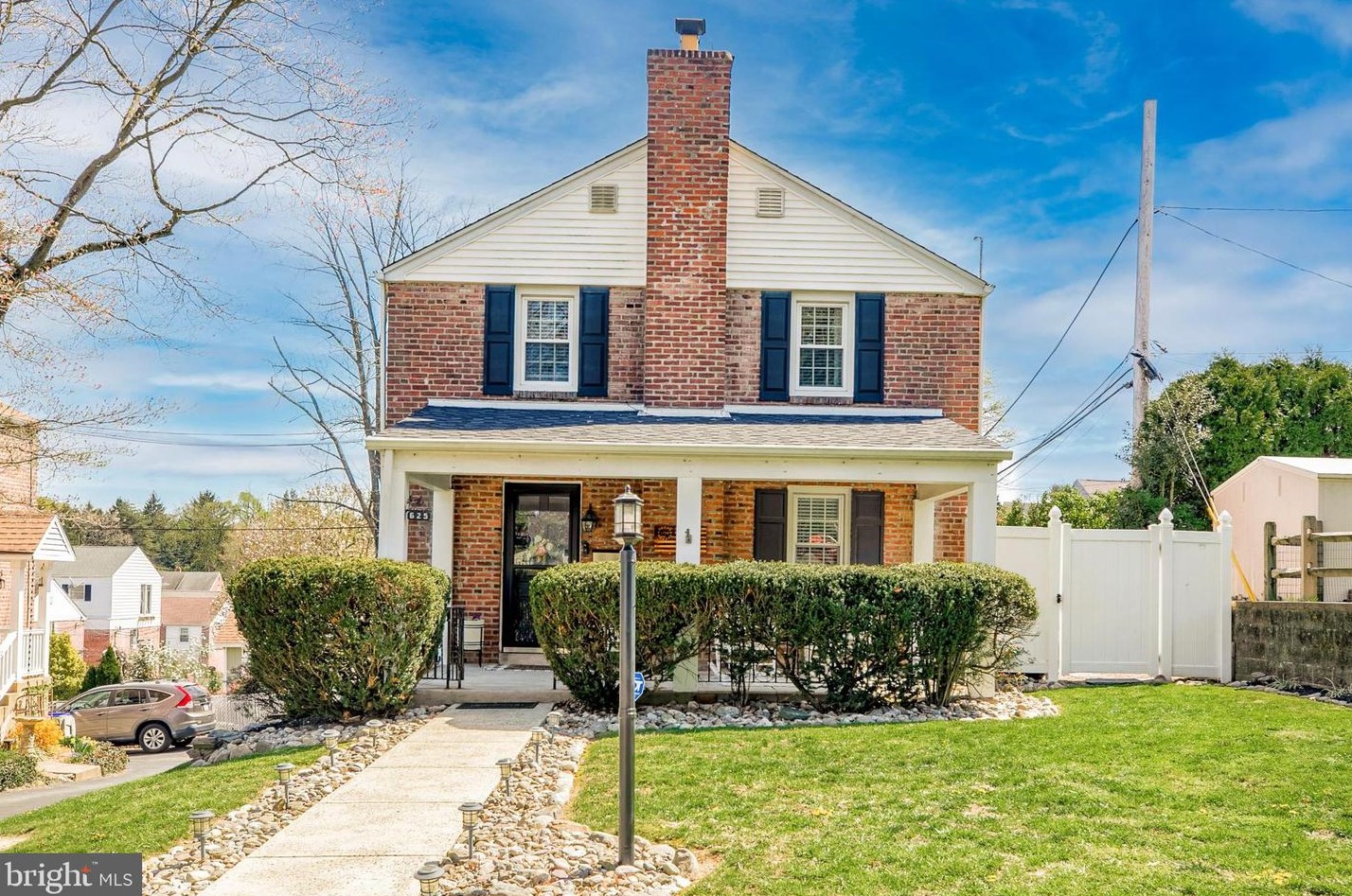 625 Palairet Rd, Philadelphia, PA 19128-3110