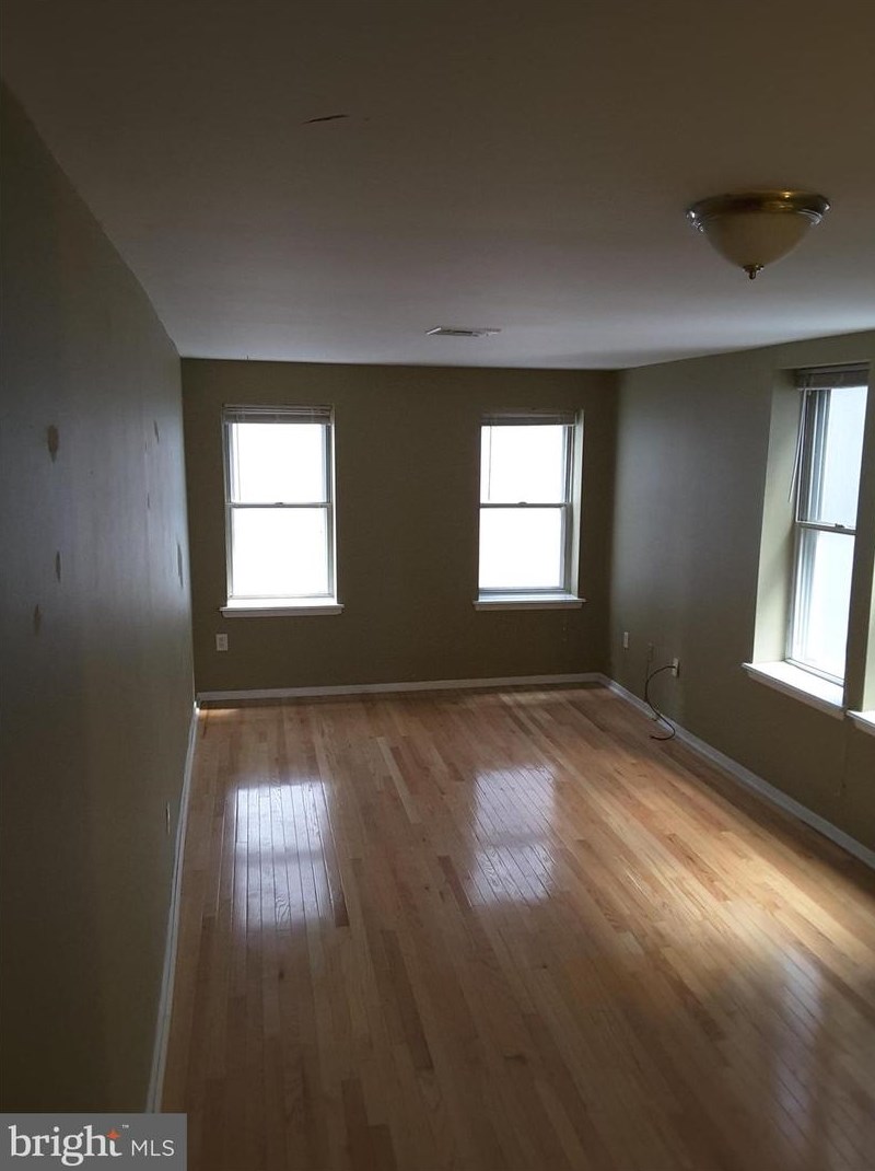 1622 Fitzwater St #2, Philadelphia, PA 19146