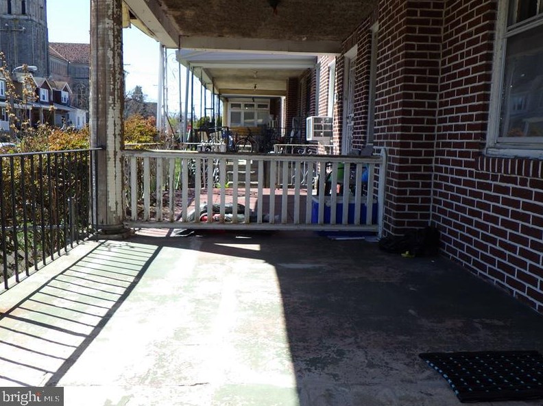 1125 Price St, Philadelphia, PA 19138-1808