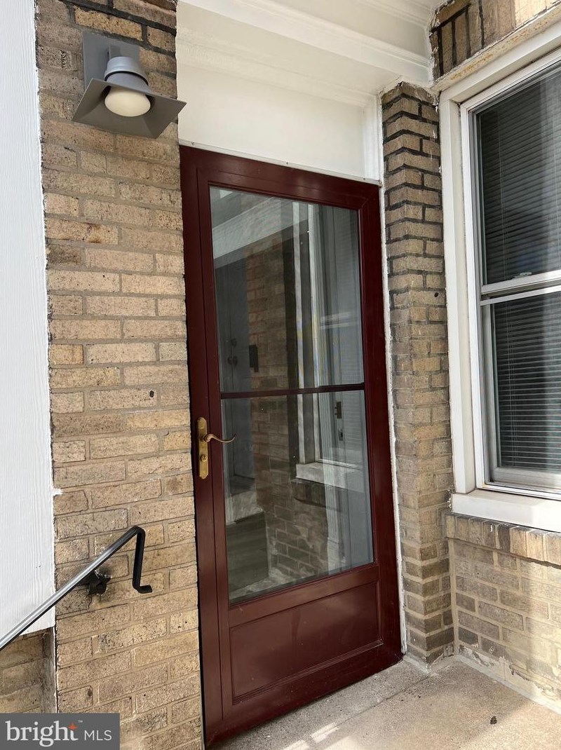 1381 Sanger St, Philadelphia, PA 19124-1227