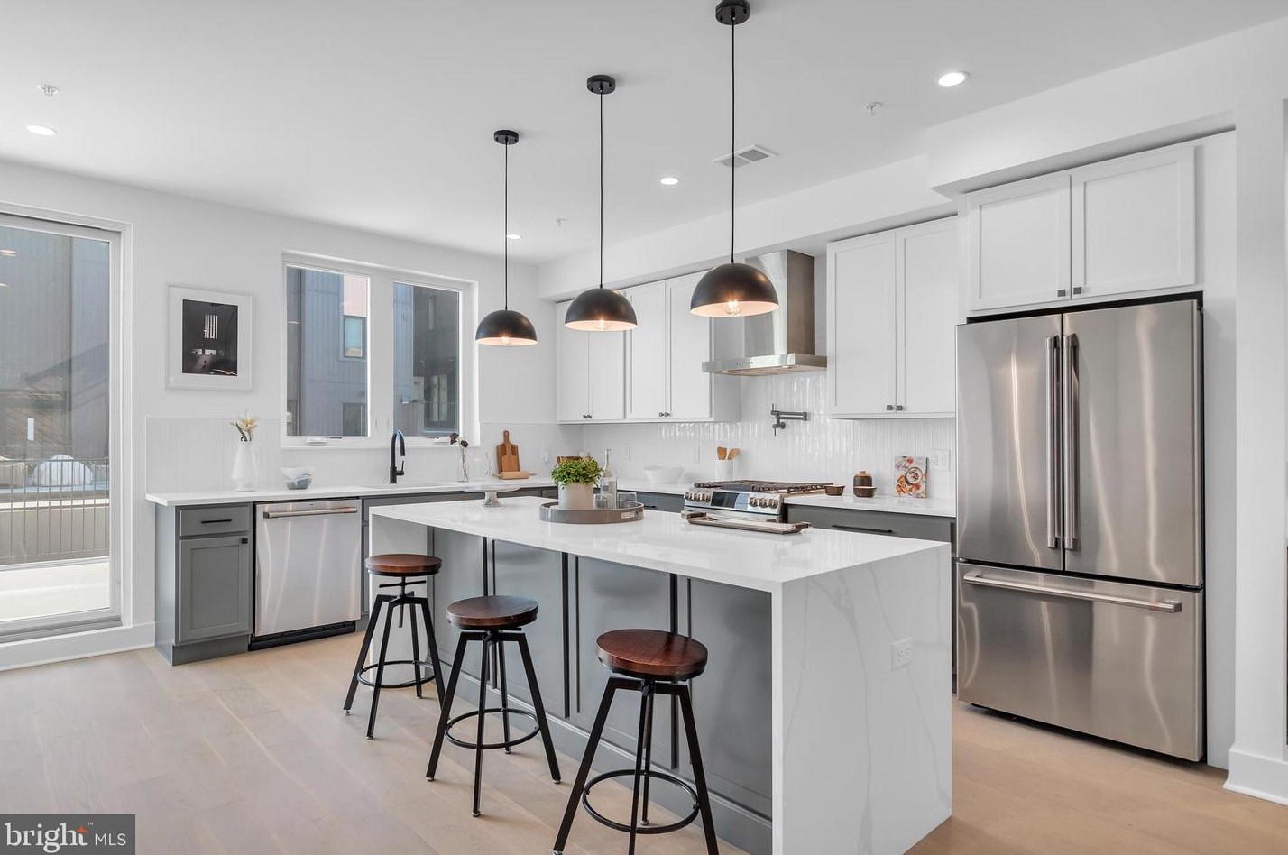2507 Letterly St, Philadelphia, PA 19125-3012