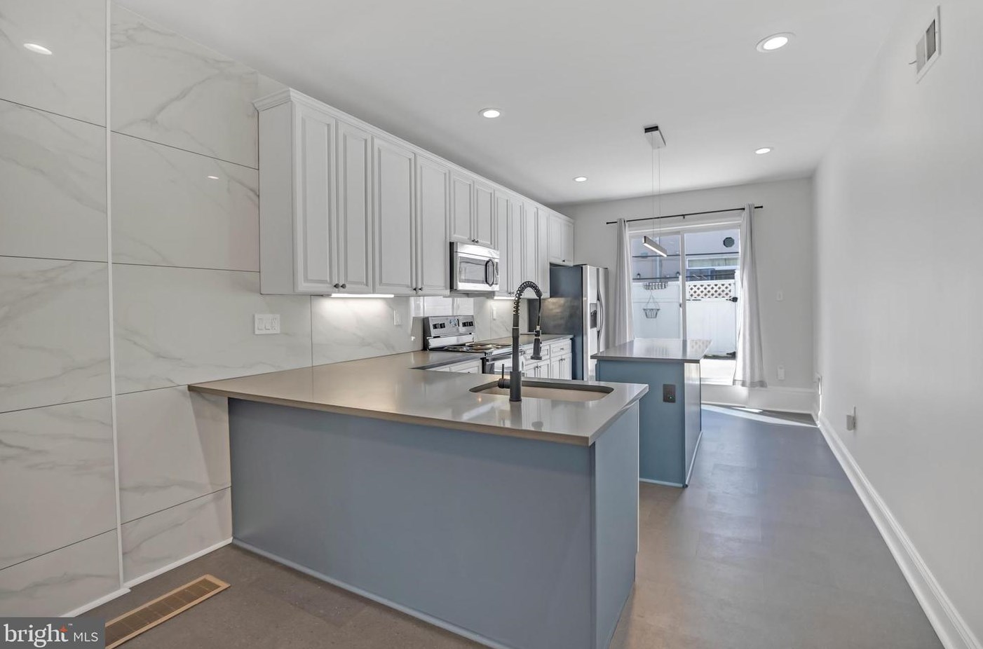 1714 Federal St, Philadelphia, PA 19146