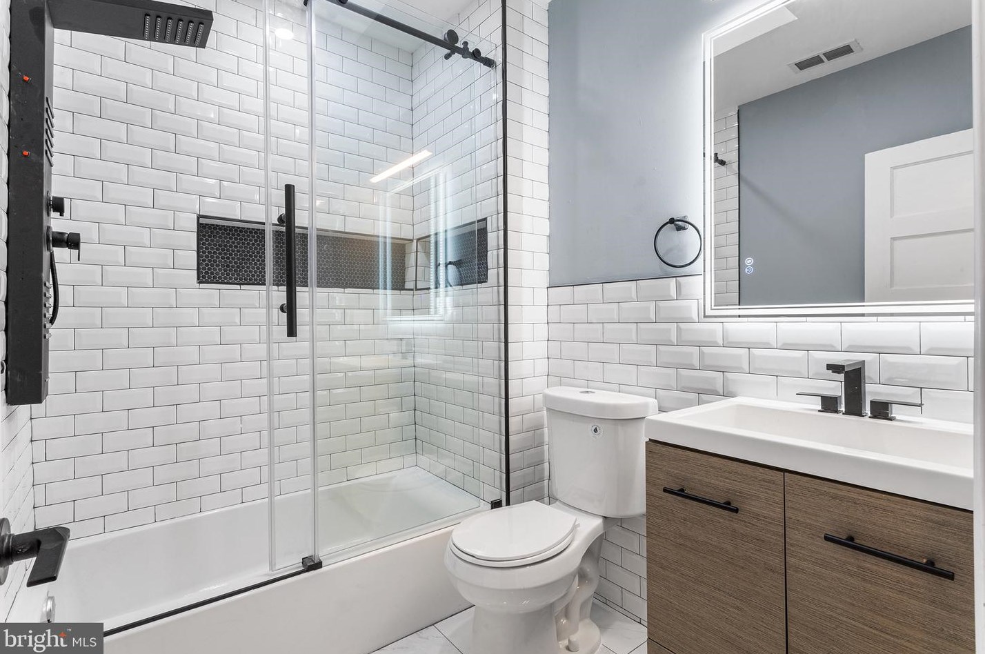 5212 Pentridge St, Philadelphia PA  19143-4204 exterior