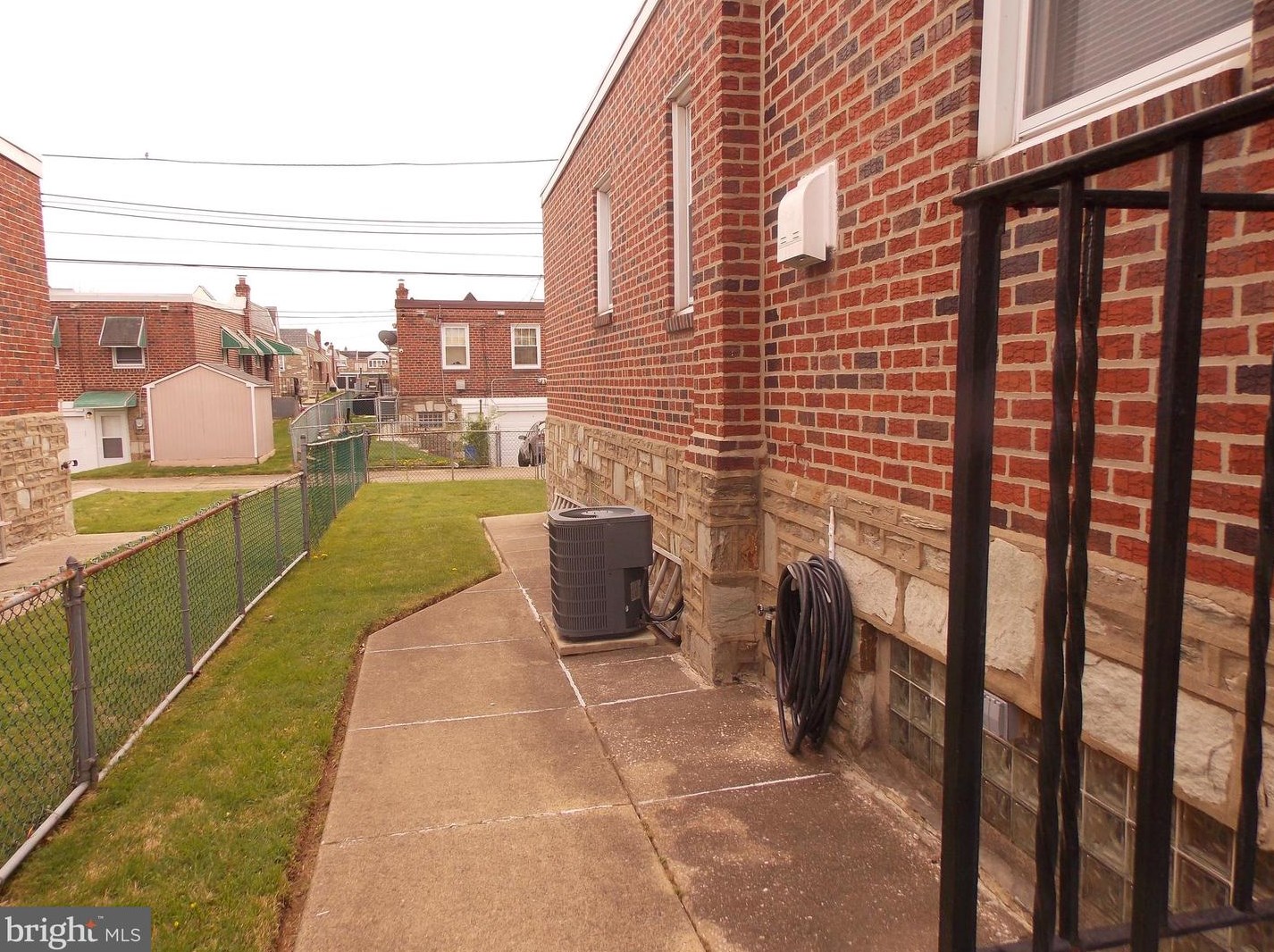 1622 Fox Chase Rd, Philadelphia, PA 19152-1710