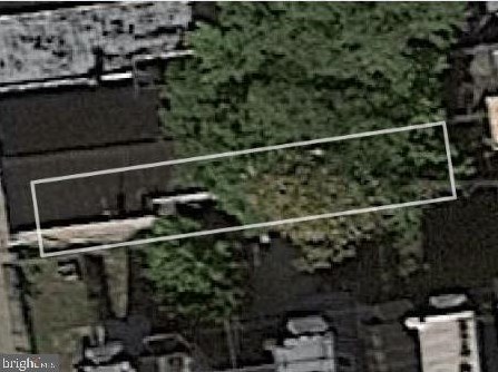 709 38th St, Philadelphia, PA 19104-1615