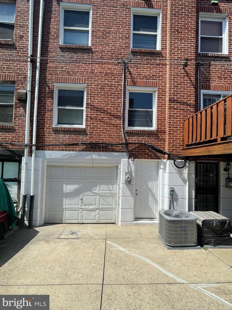 488 Clapier St, Philadelphia PA  19144-4715 exterior