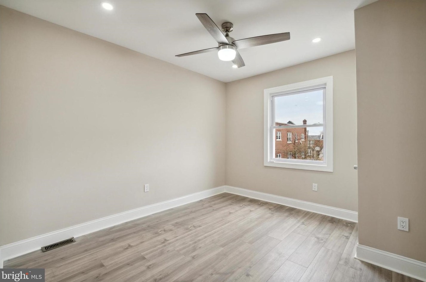 2234 Washington Ln, Philadelphia, PA 19138-1424