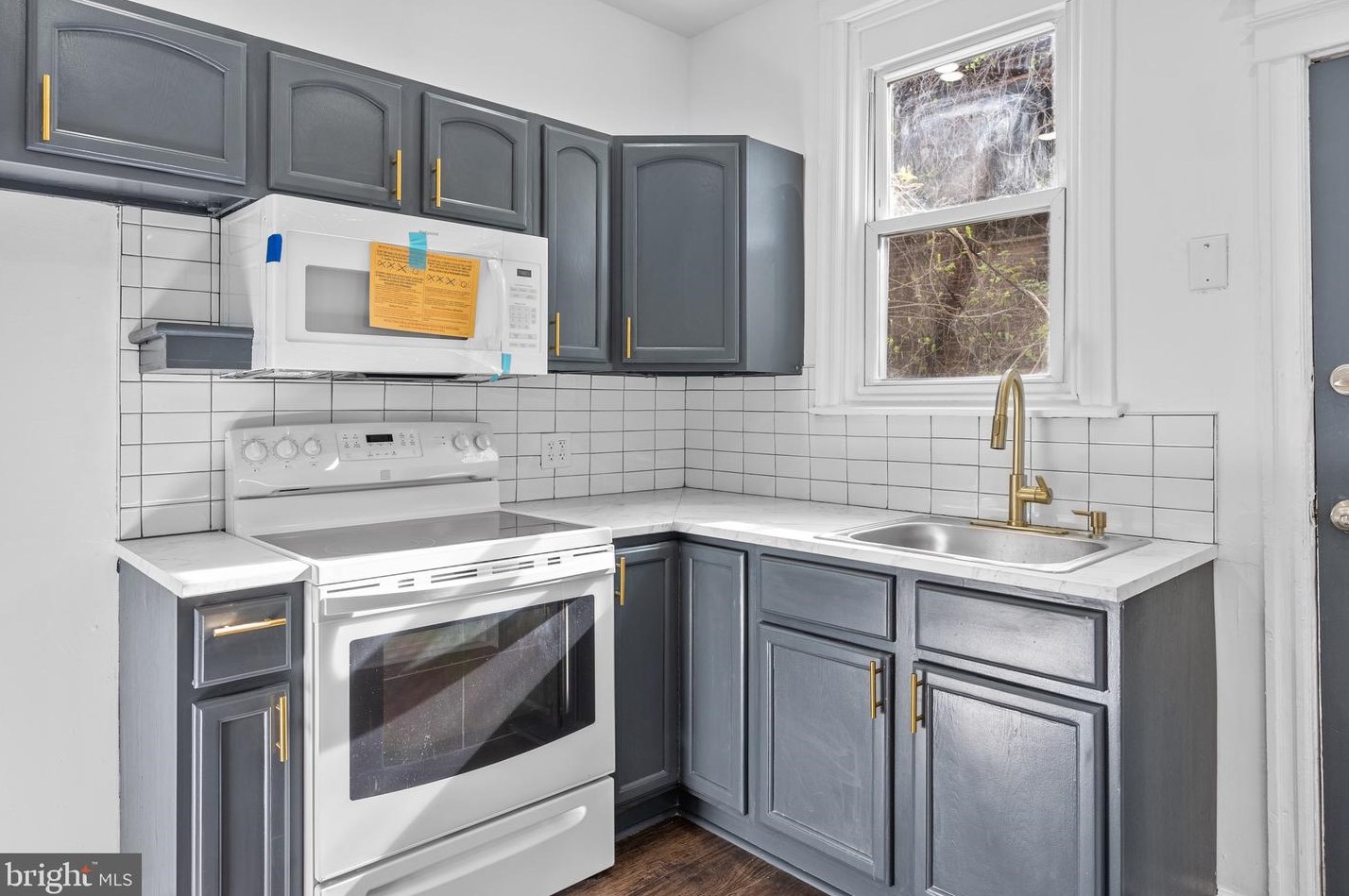 3057 Bambrey St, Philadelphia PA  19132-1302 exterior