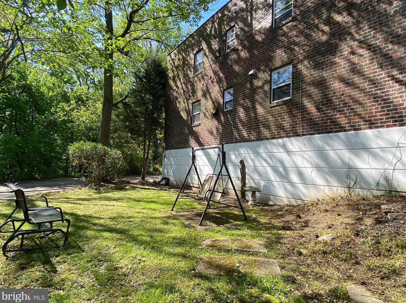 5420 Hermit Ter, Philadelphia PA  19128-0028 exterior