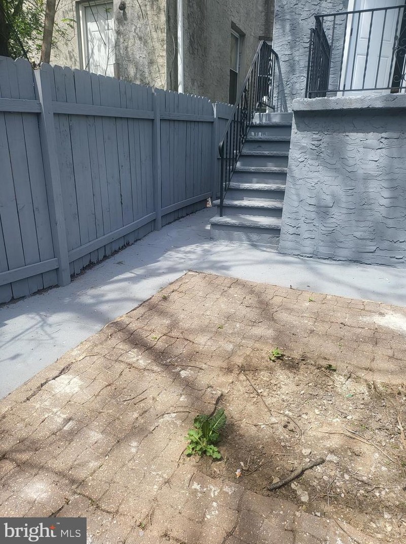 5224 Kingsessing Ave, Philadelphia PA  19143-4330 exterior