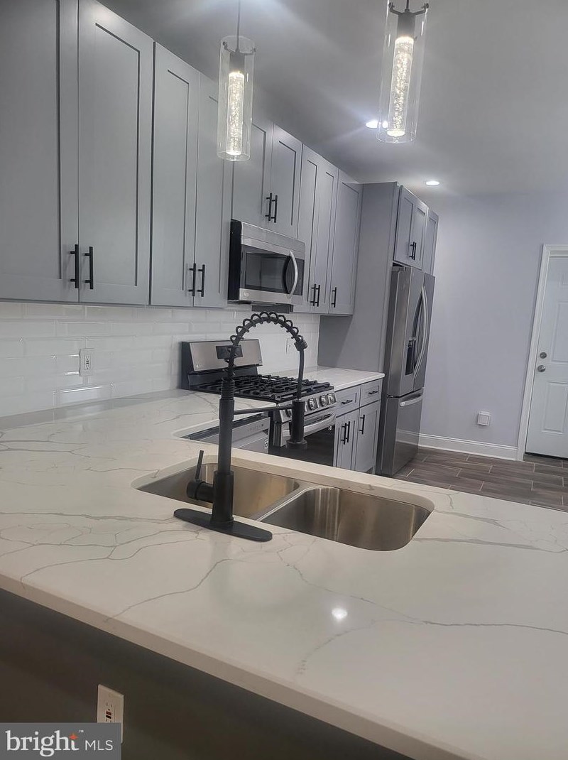 5224 Kingsessing Ave, Philadelphia PA  19143-4330 exterior