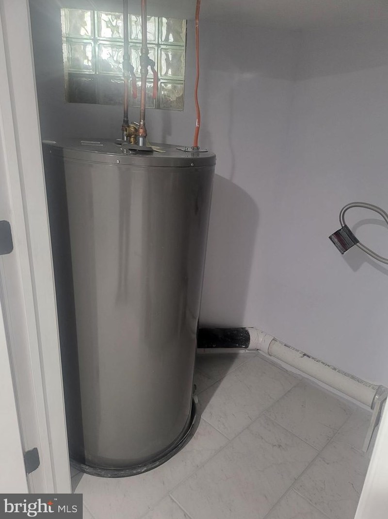 5224 Kingsessing Ave, Philadelphia PA  19143-4330 exterior