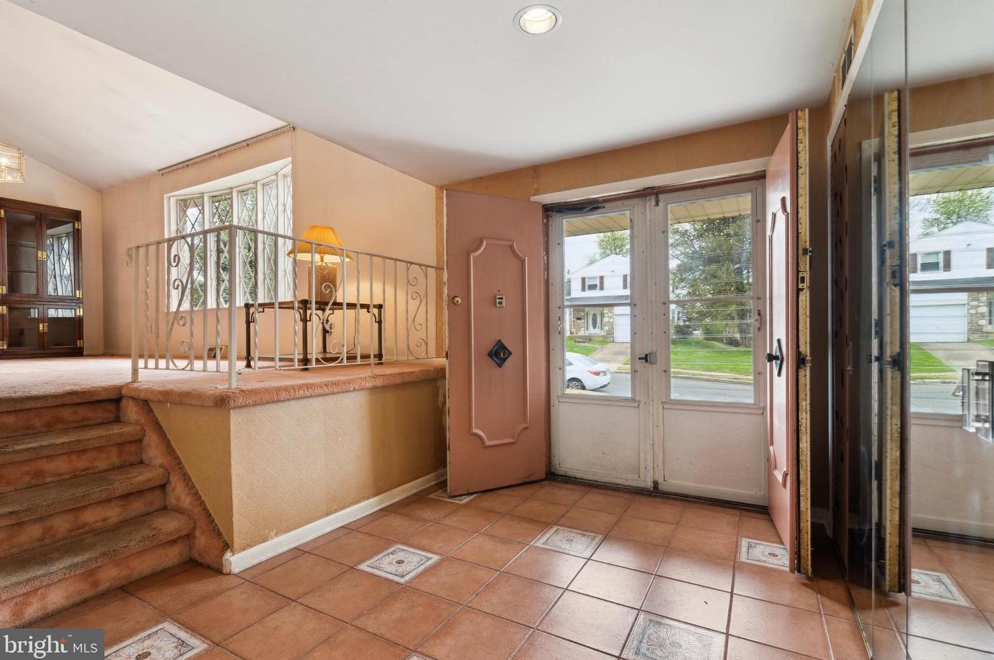 873 Morefield Rd, Philadelphia, PA 19115-1916