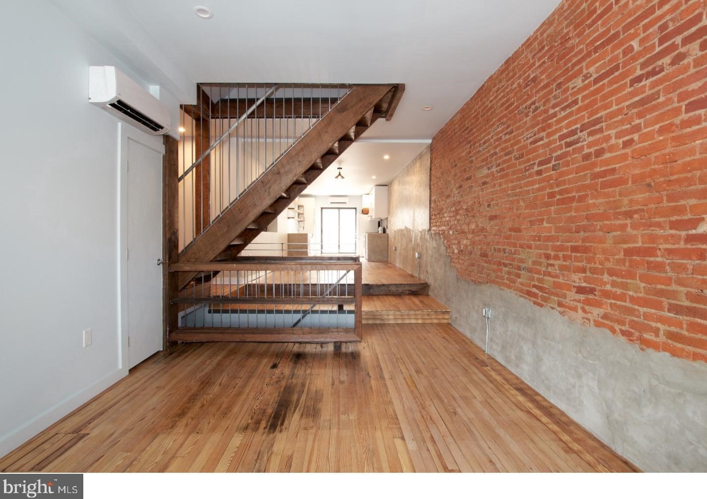 992 N 5th St #1, Philadelphia, PA 19123