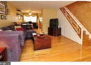 5454 Vicaris St, Philadelphia, PA 19128
