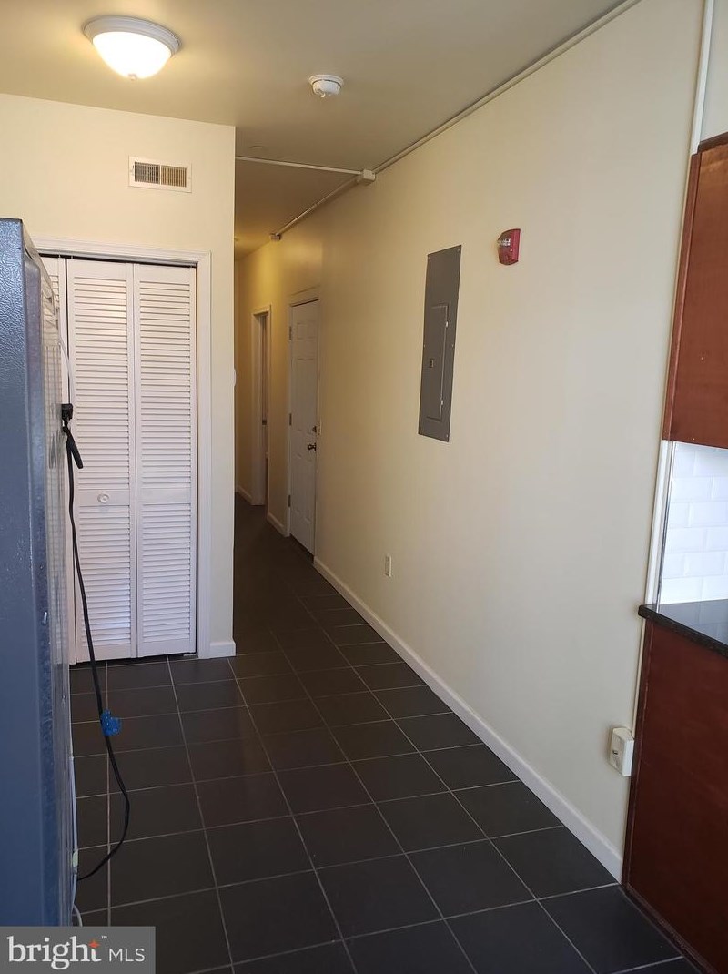 228 Arch St #2, Philadelphia, PA 19106