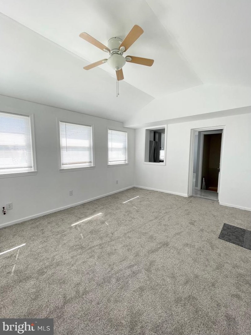 8117 Algon Ave, Philadelphia PA  19152-2203 exterior