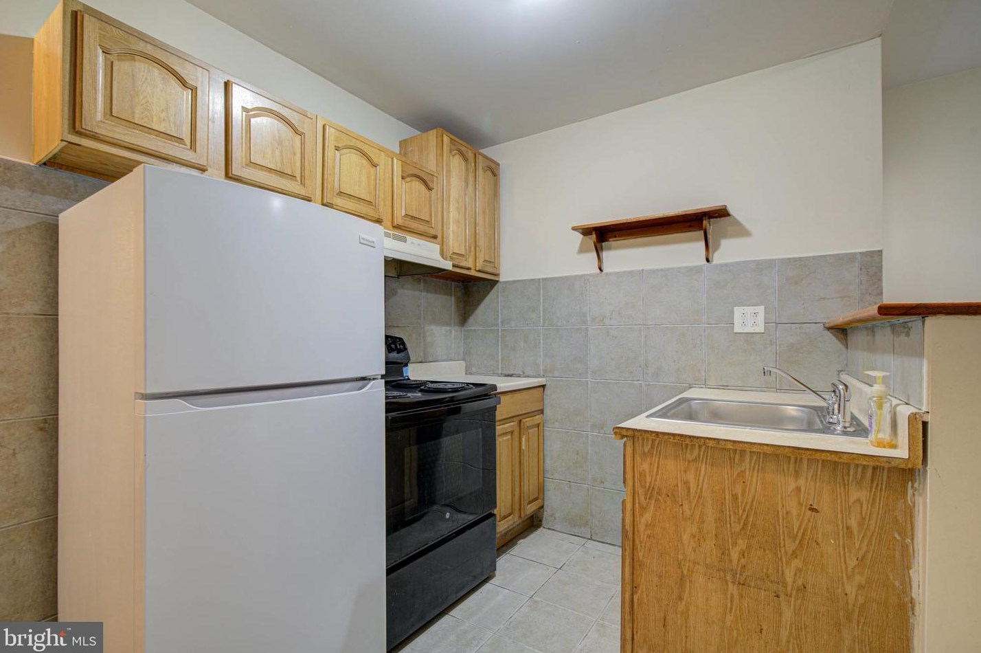 2022 S 8th St, Philadelphia, PA 19148