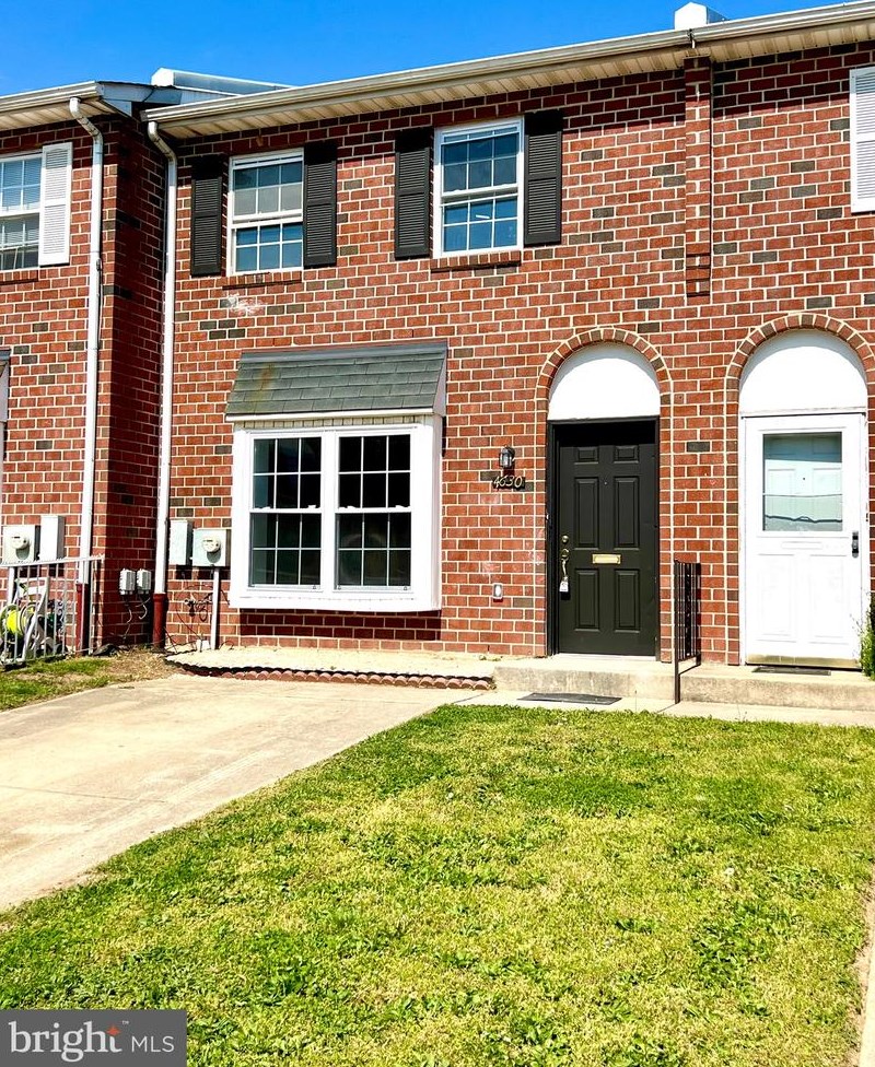 4630 Lesher St, Philadelphia, PA 19124-3322