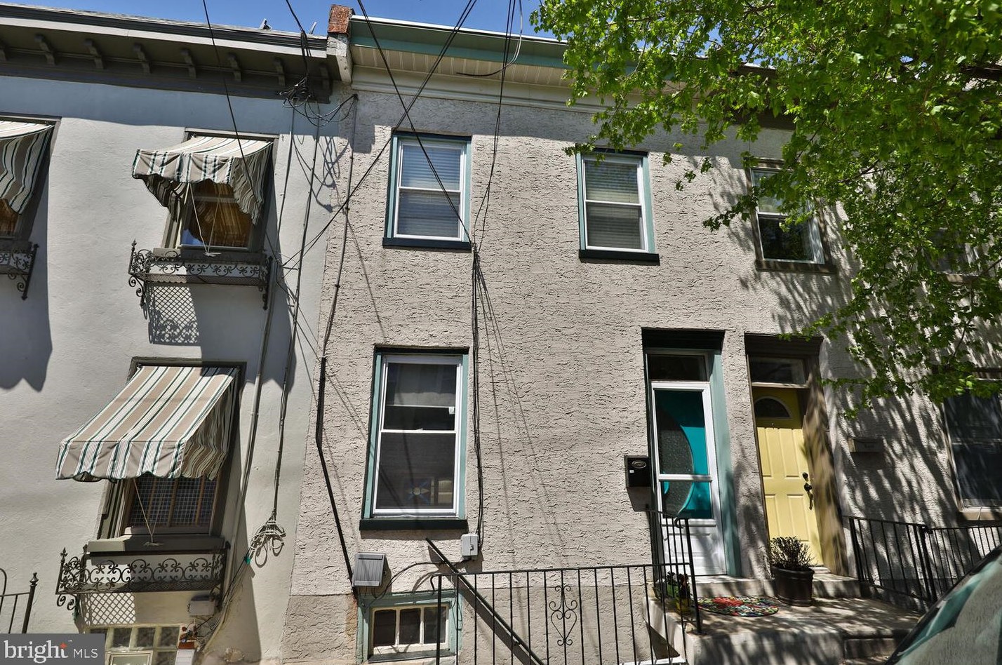 208 Dupont St, Philadelphia, PA 19127-1208