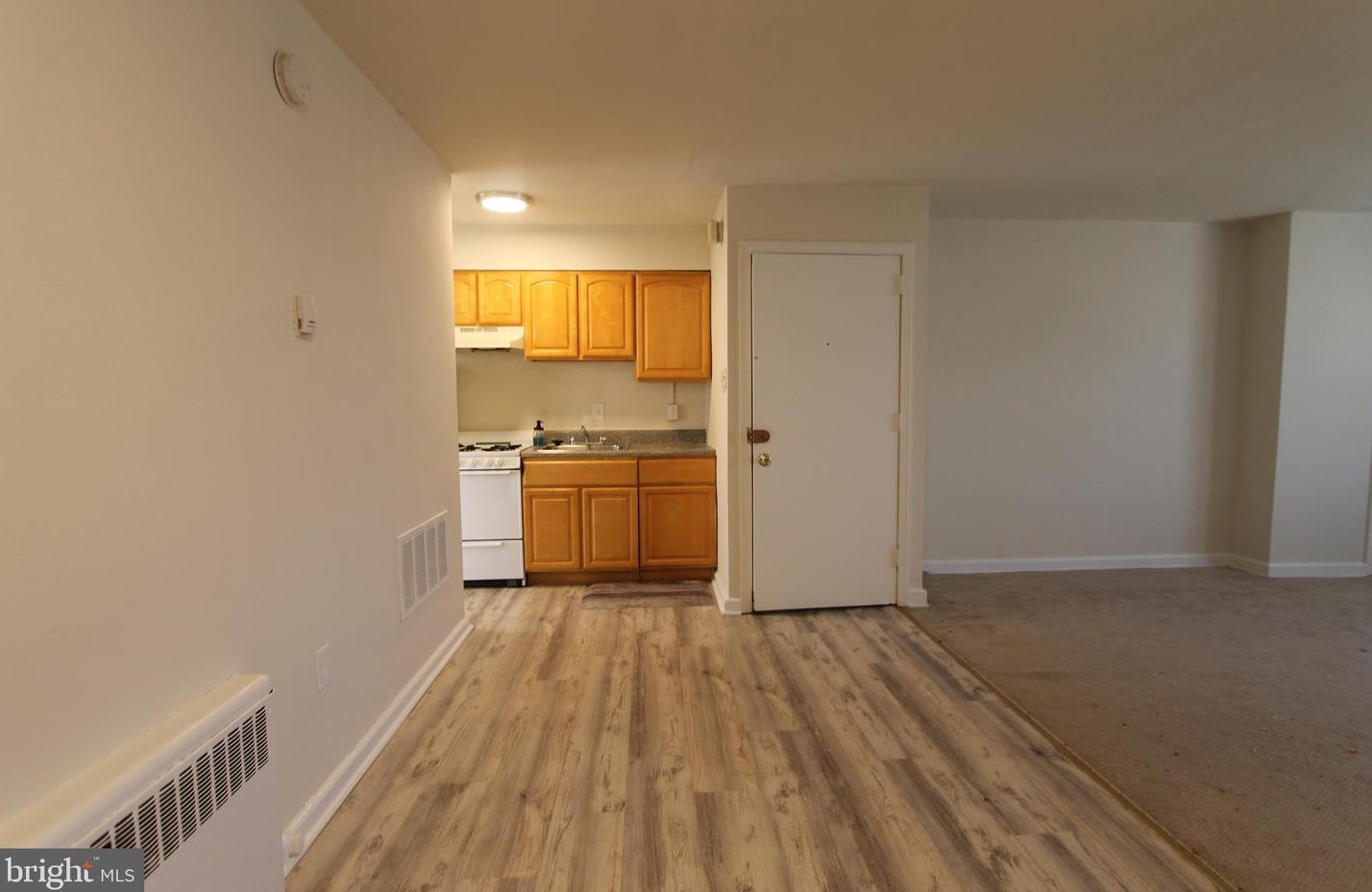 6628 N 8th St #e-3, Philadelphia, PA 19126