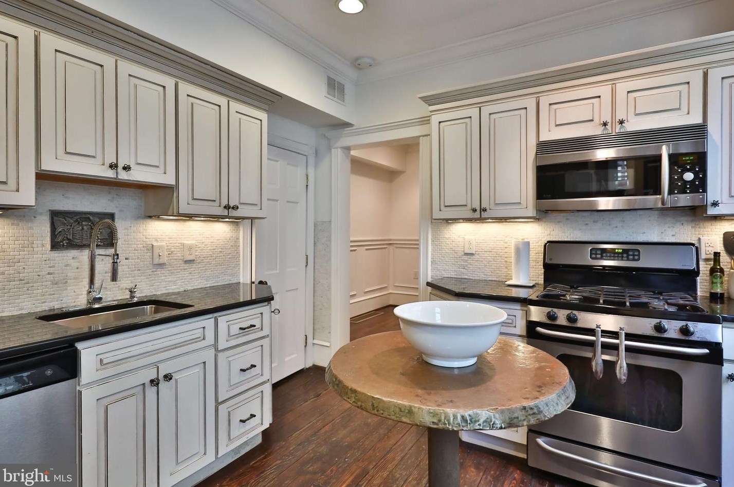 1514 Susquehanna Ave, Philadelphia PA 19132-0044 exterior