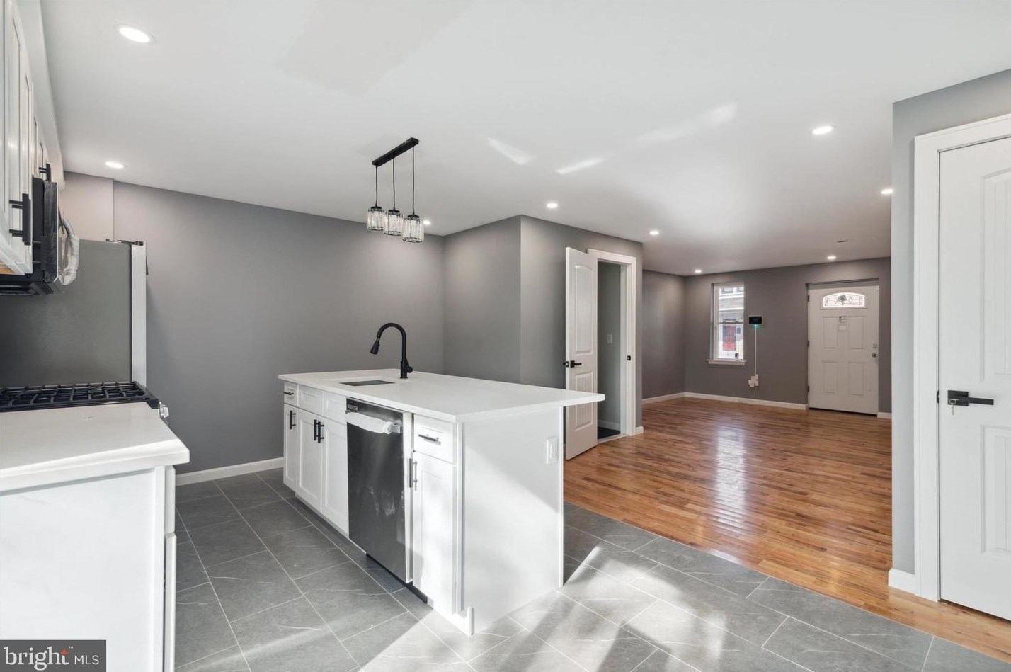 616 Brinton St, Philadelphia PA  19138-1004 exterior