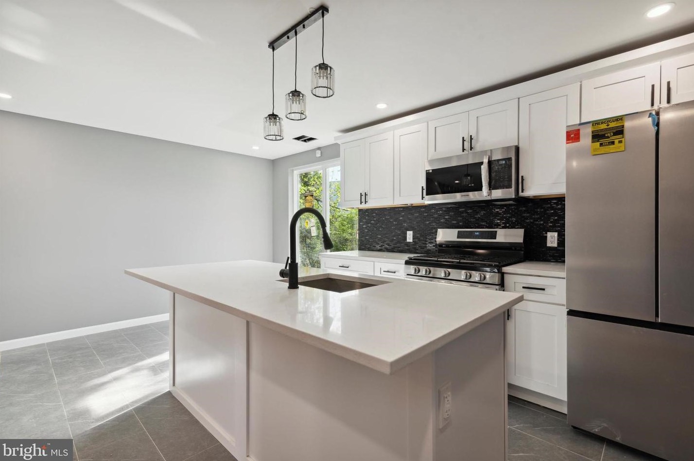 616 Brinton St, Philadelphia PA  19138-1004 exterior