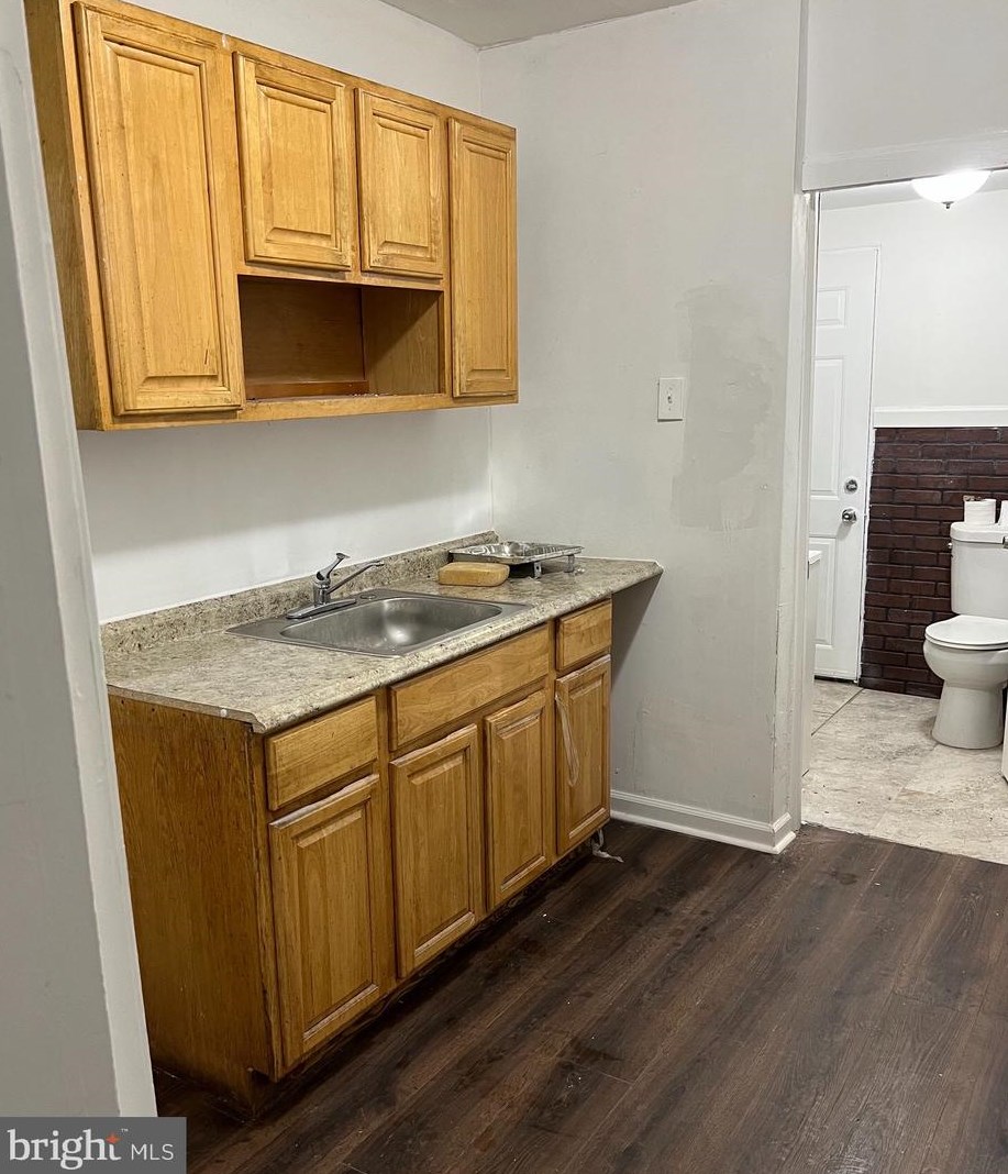 1855 E Lippincott St, Philadelphia, PA 19134