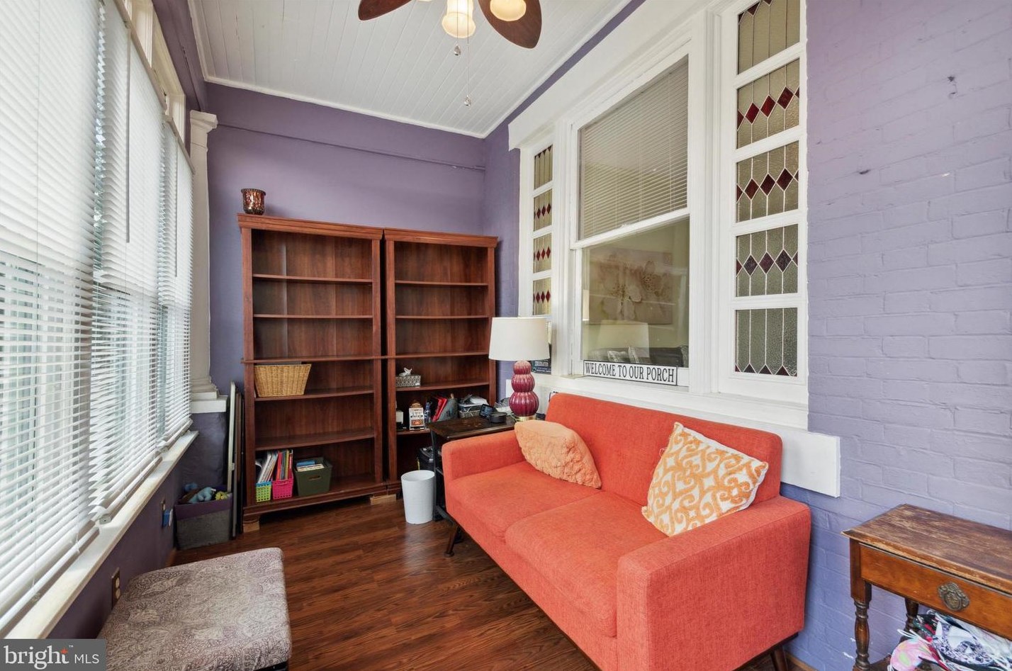 403 Princeton Ave, Philadelphia, PA 19111-3922