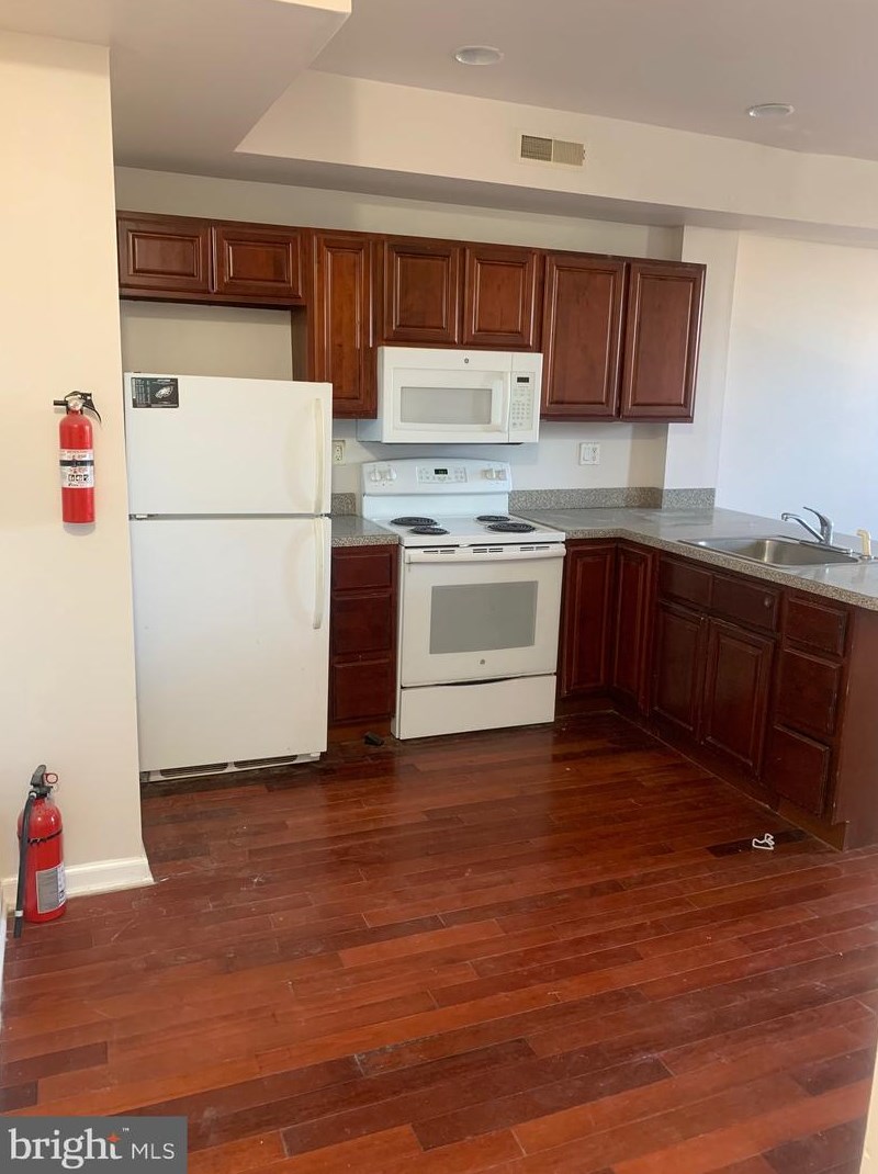 1420 Willington St, Philadelphia PA  19121-4224 exterior