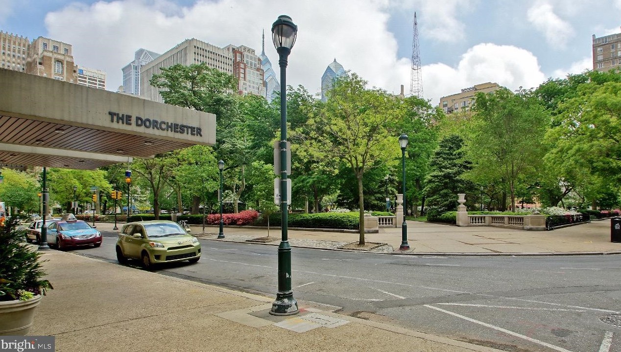 224 W Rittenhouse Square #2314, Philadelphia, PA 19103