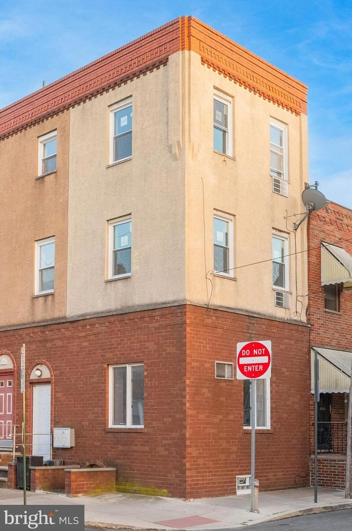 2201 S Hicks St #2f, Philadelphia, PA 19145