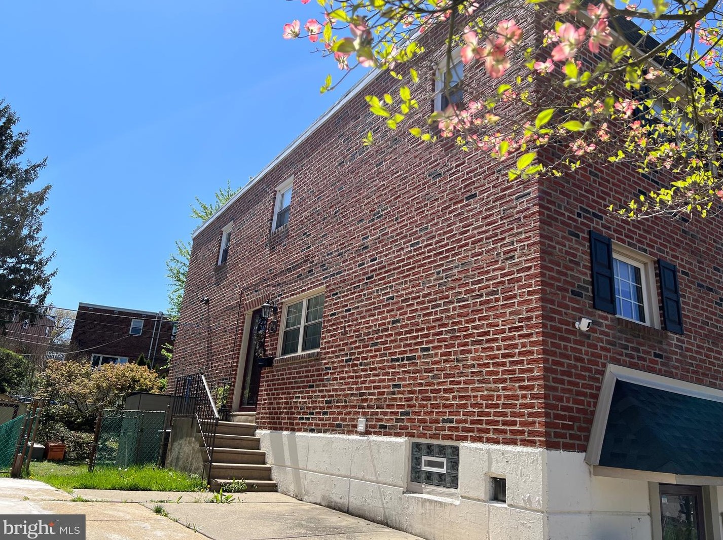 814 Kendrick St, Philadelphia, PA 19111-1341