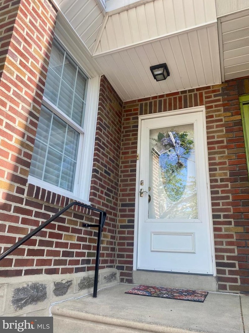 3209 Fanshawe St, Philadelphia, PA 19149-2611