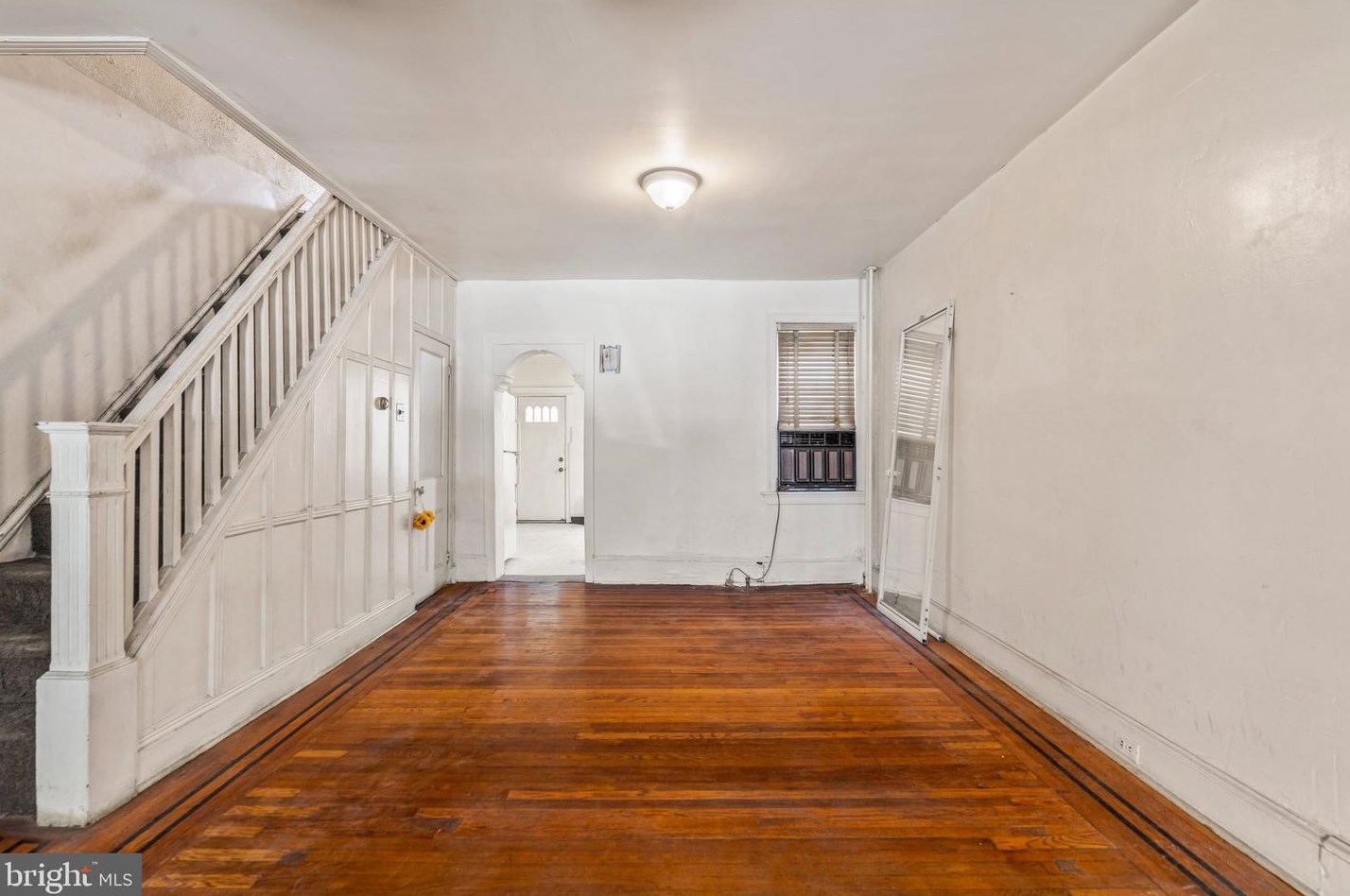1628 Titan St, Philadelphia, PA 19146