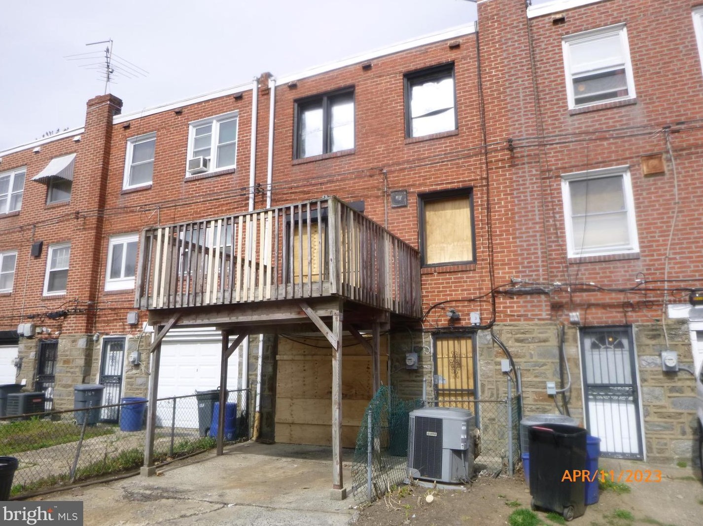 1166 Slocum St, Philadelphia, PA 19150-3123