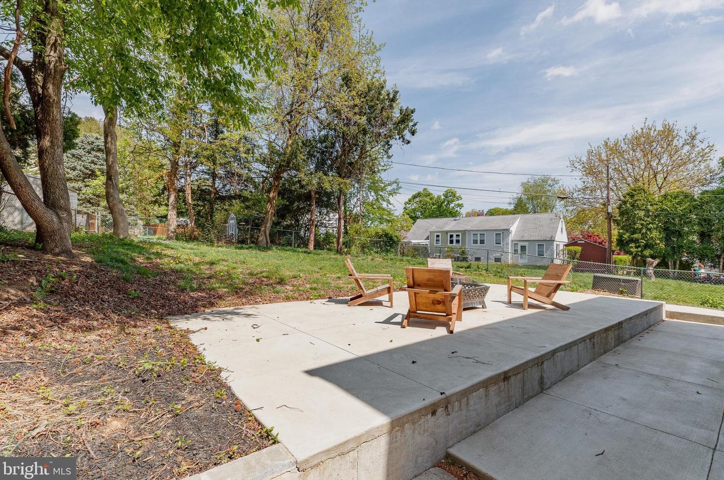 830 Cathedral Rd, Philadelphia PA  19128-2118 exterior