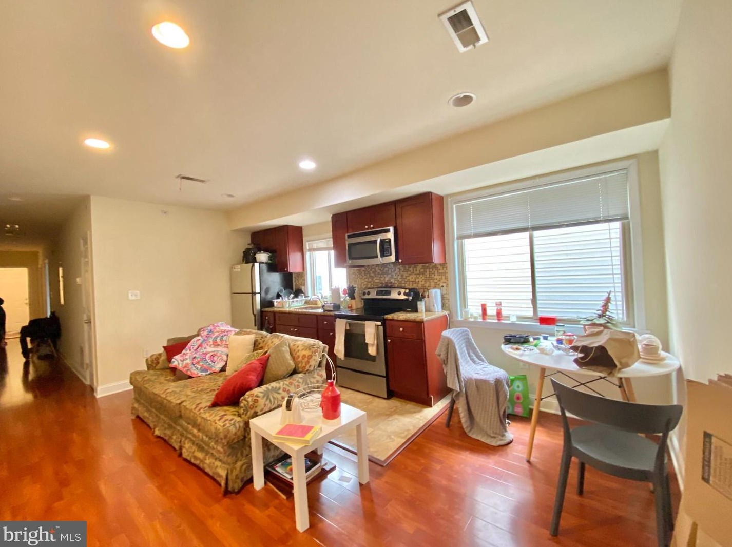 1417 N 17th St #3b, Philadelphia, PA 19121