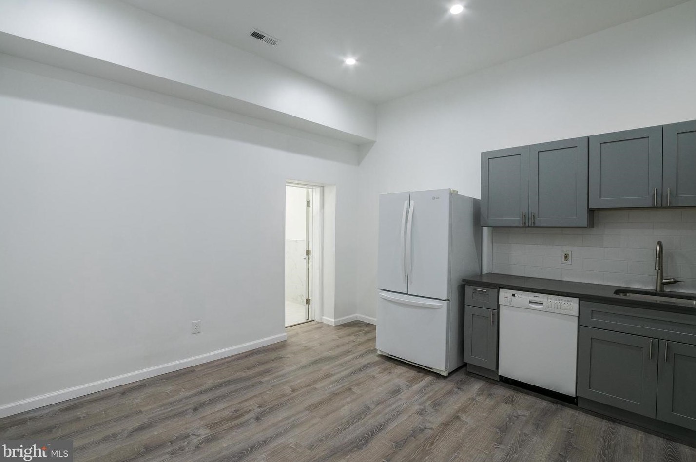 1726 Pine St Apt 1f, Philadelphia, PA