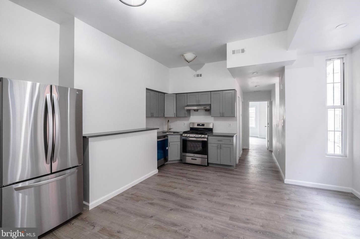 1726 Pine St Apt 2r, Philadelphia, PA