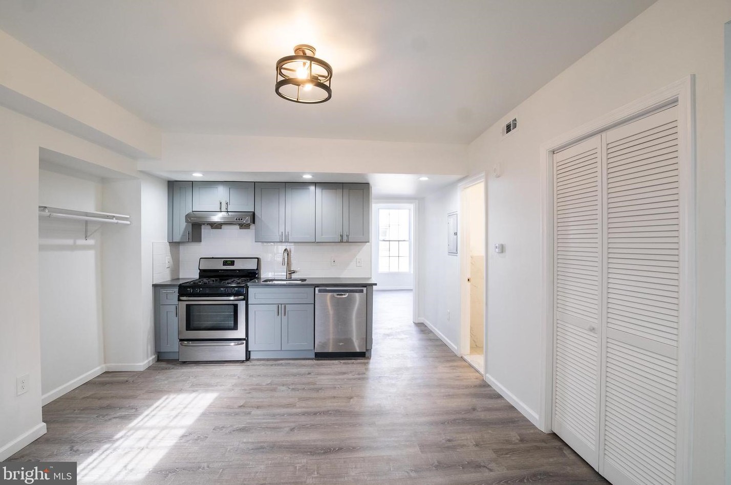 1726 Pine St Apt 3f, Philadelphia, PA