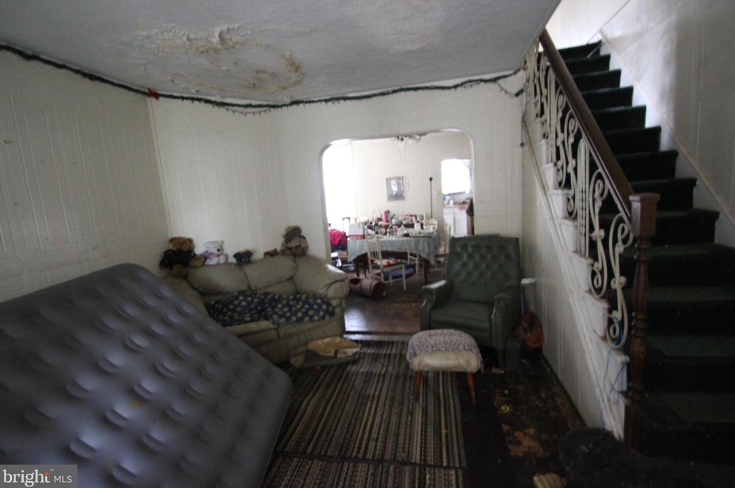 554 Geneva Ave, Philadelphia, PA 19120-2626