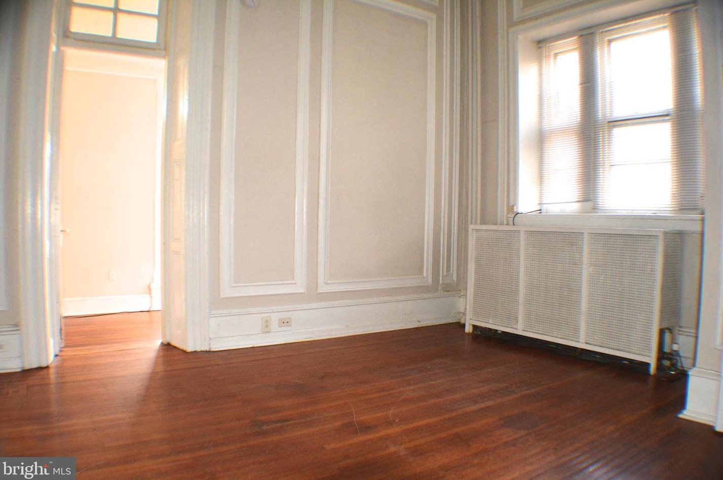 122 W Manheim St #1, Philadelphia, PA 19144