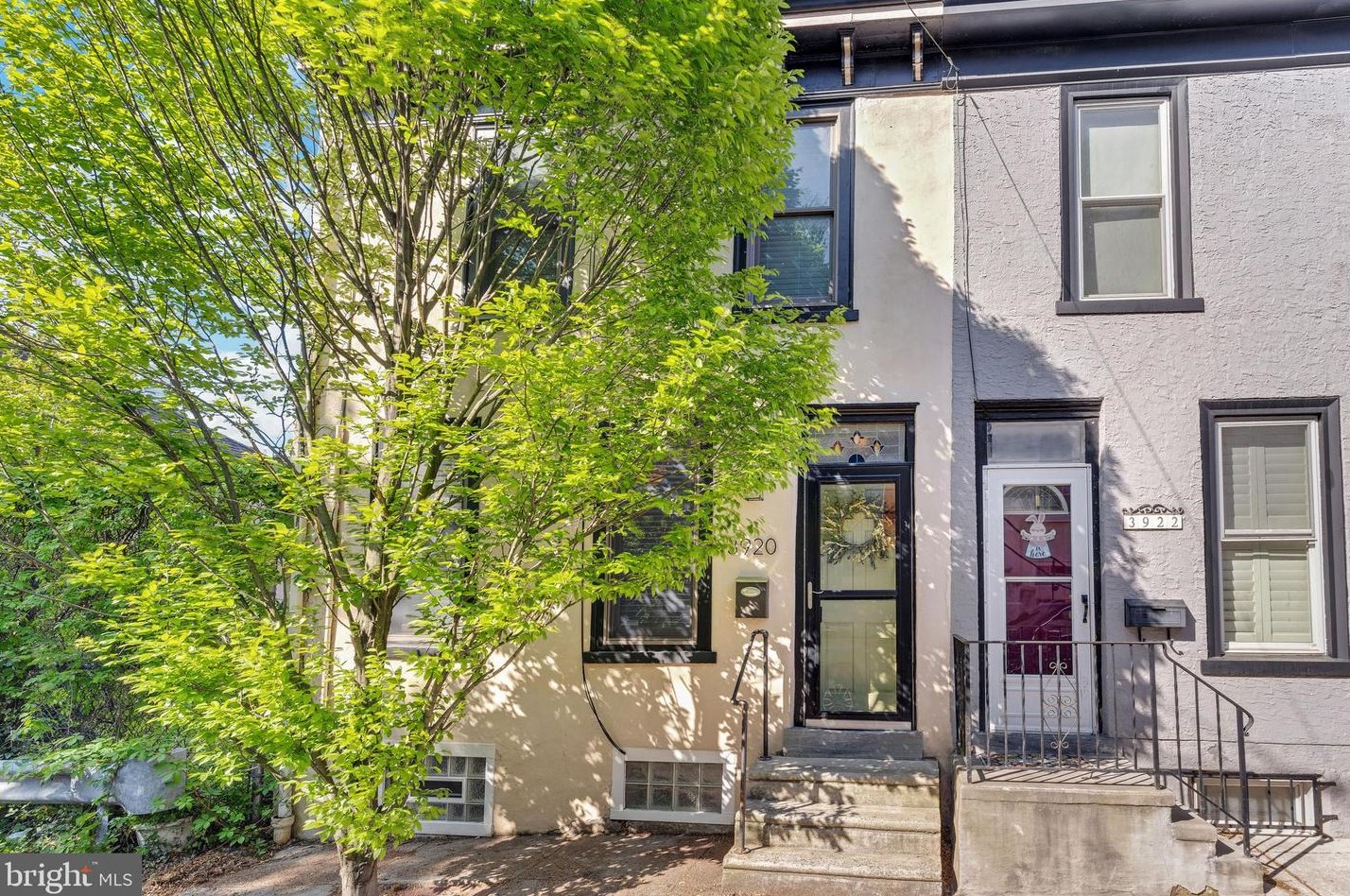 3920 Manor St, Philadelphia, PA 19128-5223